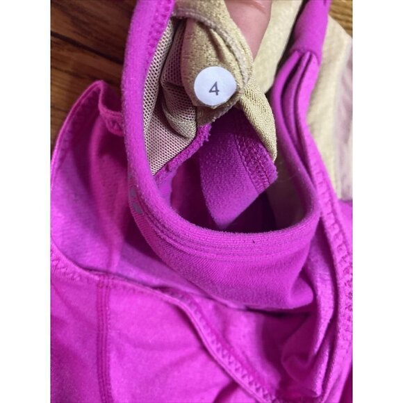 𝅺lululemon Racerback Tank Top Pink Size 4 Extra Small Built in Bra - Picture 6 of 6